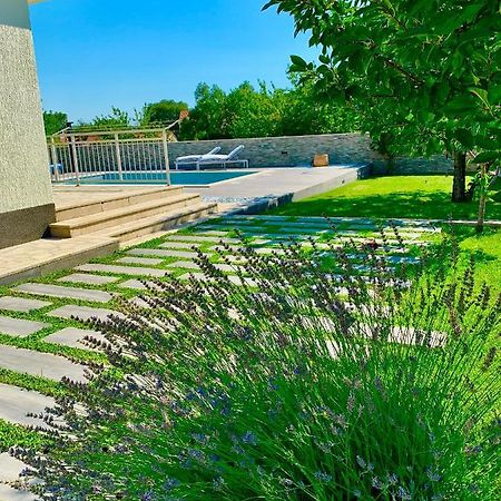 Villa Endi,A Gem Near Sibenik Unesic Bagian luar foto