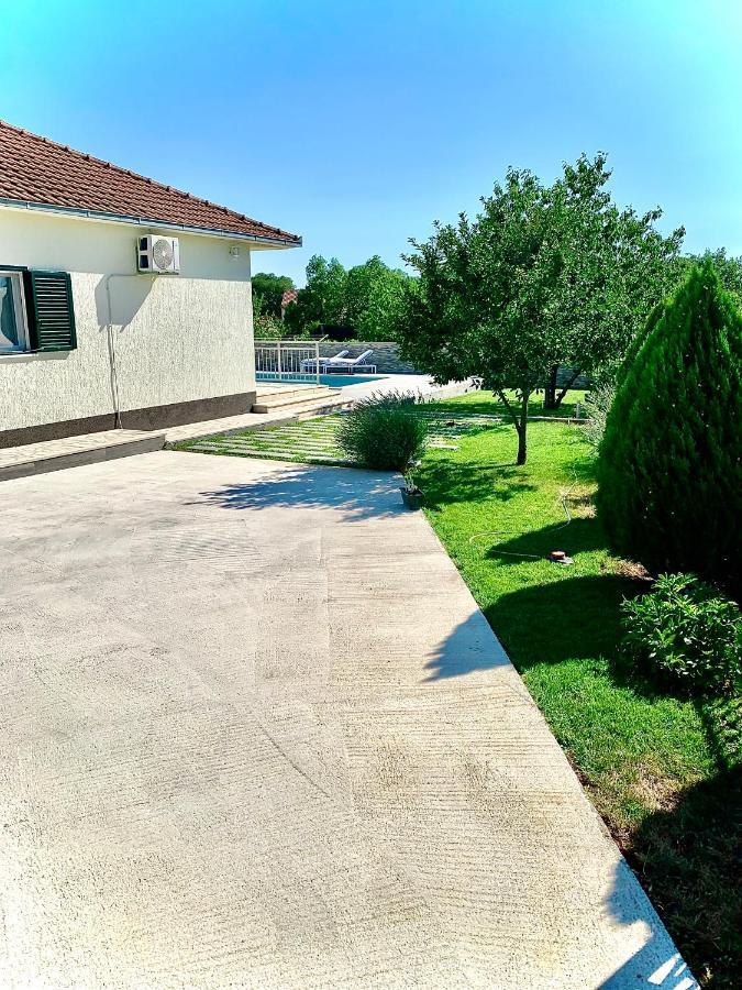 Villa Endi,A Gem Near Sibenik Unesic Bagian luar foto